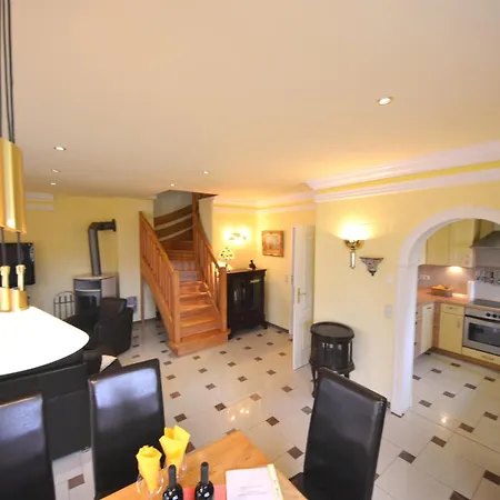 Holiday home Ferienhaeuser Zum Hoeft 44